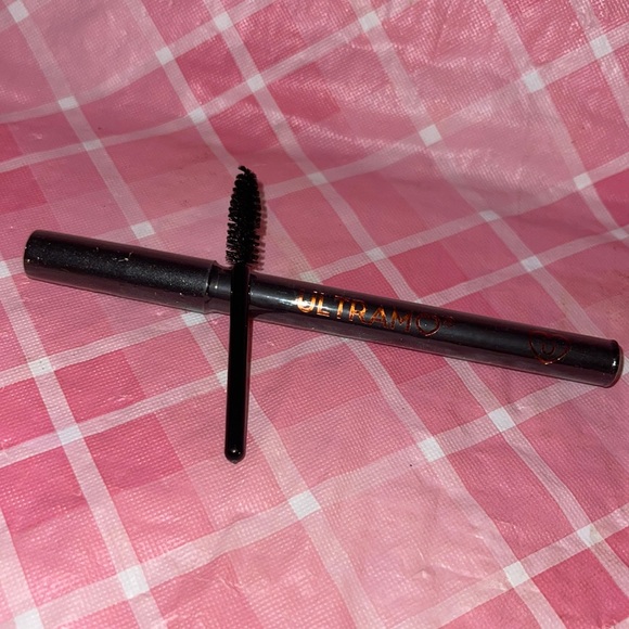 🎈SALE🎈🎀#9.MAKEUP BUNDLE🎀 - Picture 8 of 14